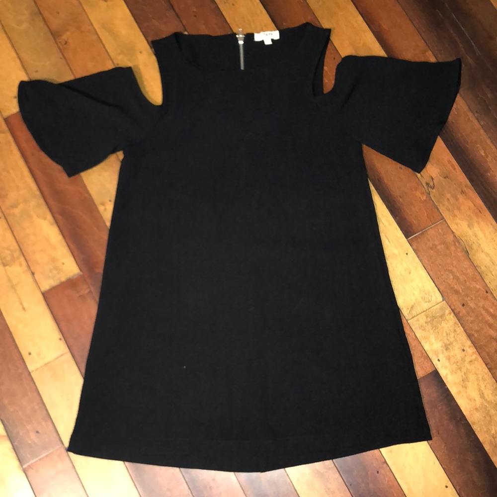 NWOT Cold Shoulder Dress